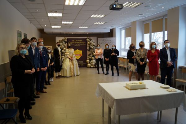 Zdjęcie grupowe - oczekiwanie na wyniki