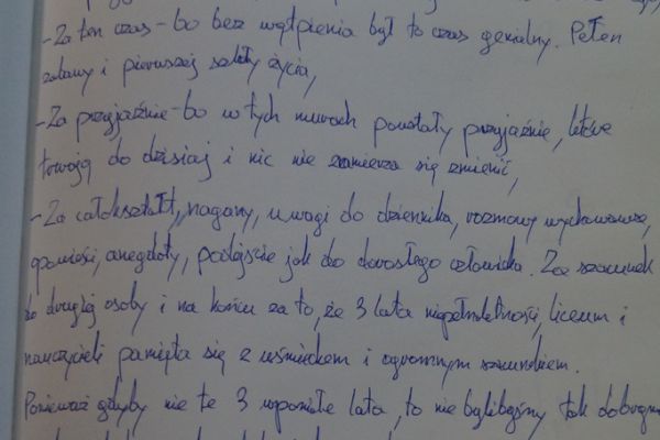 Wpis do kroniki, absolwenci szkoły