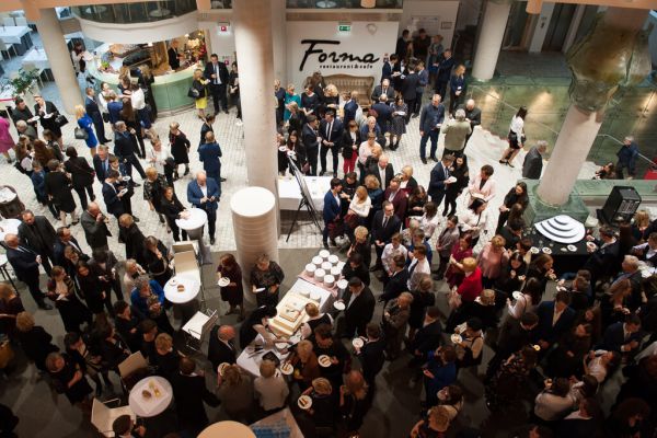 Wspólne zdjęcie wszystkich zaproszonych gości